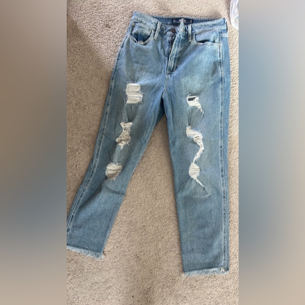 Hollister size 28 jeans